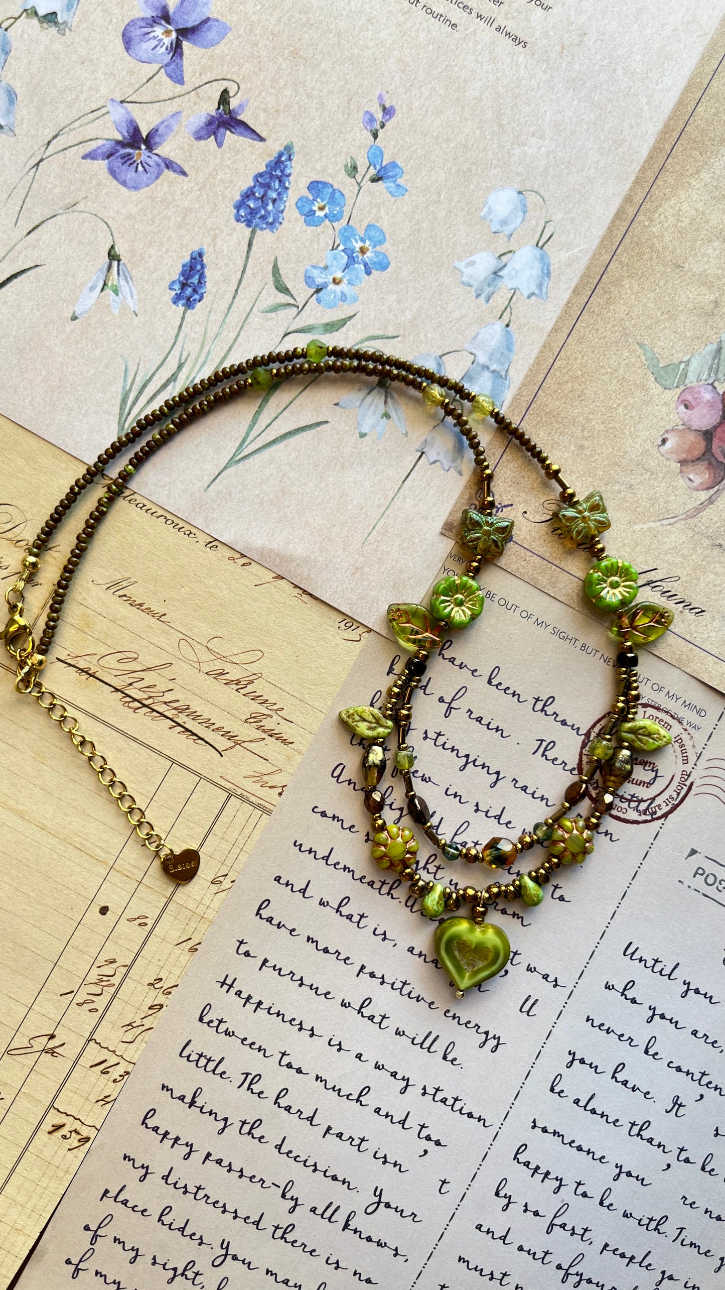 Handmade Necklace｜Traces in the Green Wild