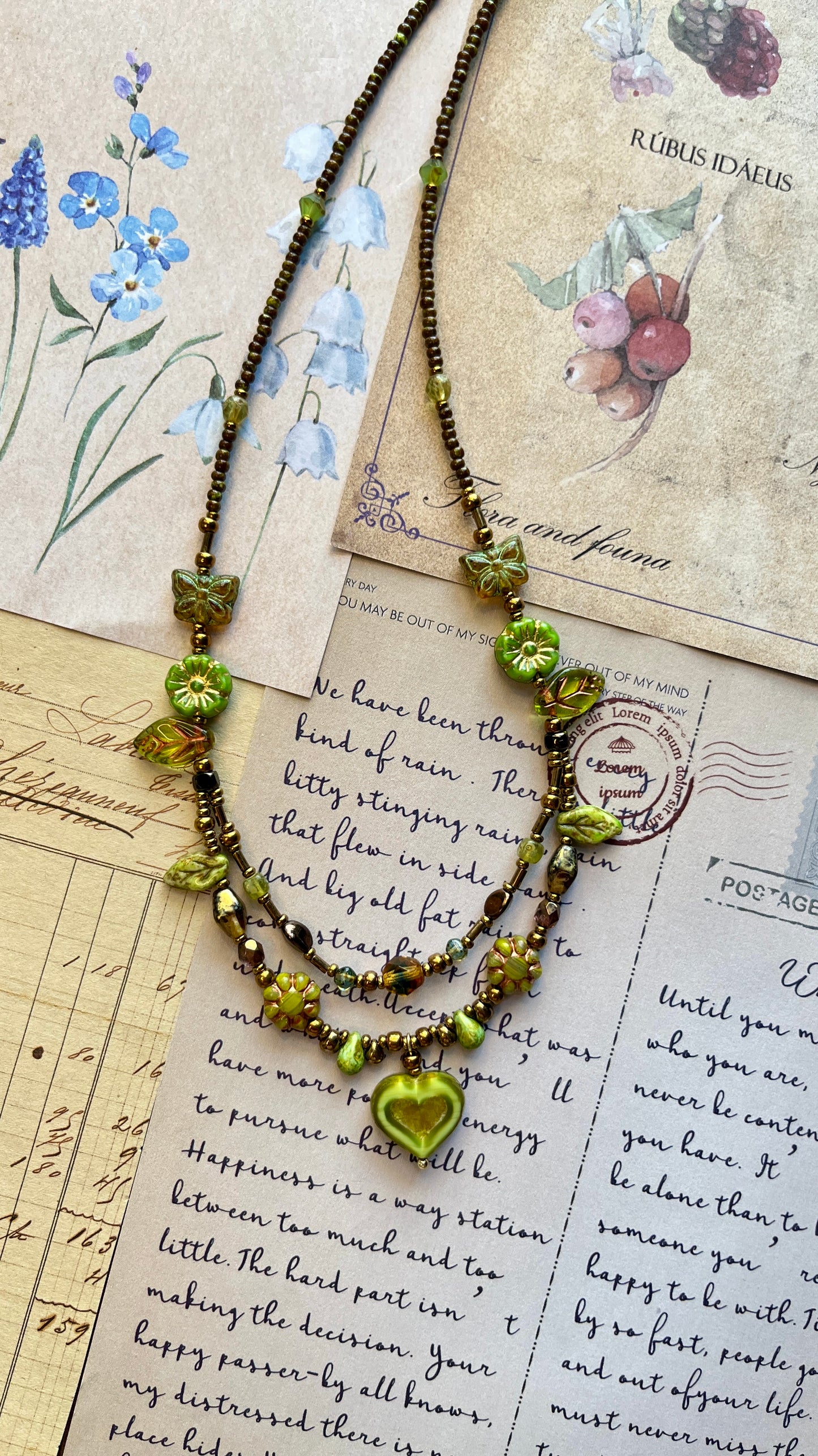 Handmade Necklace｜Traces in the Green Wild