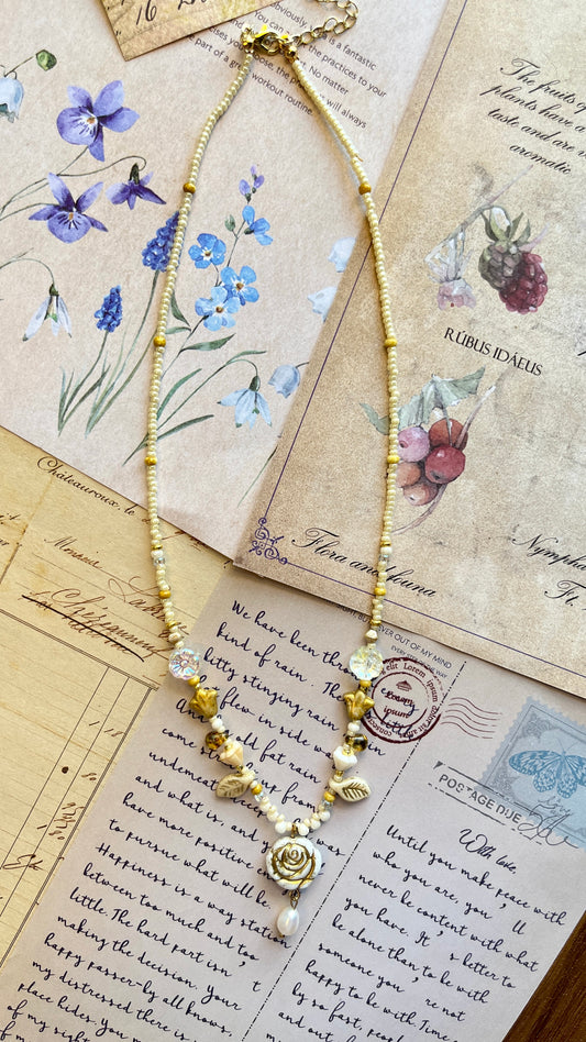 Handmade Necklace｜ White Rose